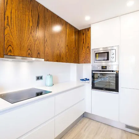 Riu - Close To Bars Shops And Restaurants 펜션