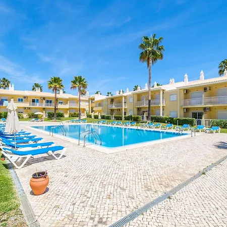 Riu - Close To Bars Shops And Restaurants * אלבופיירה