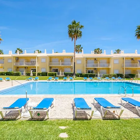 Riu - Close To Bars Shops And Restaurants Ferienhaus Albufeira