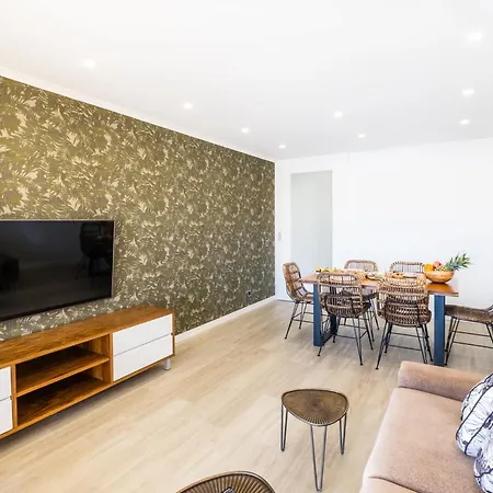 Riu - Close To Bars Shops And Restaurants 阿尔布费拉