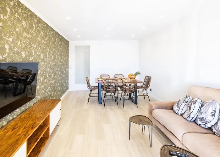 Riu - Close To Bars Shops And Restaurants Apartment *