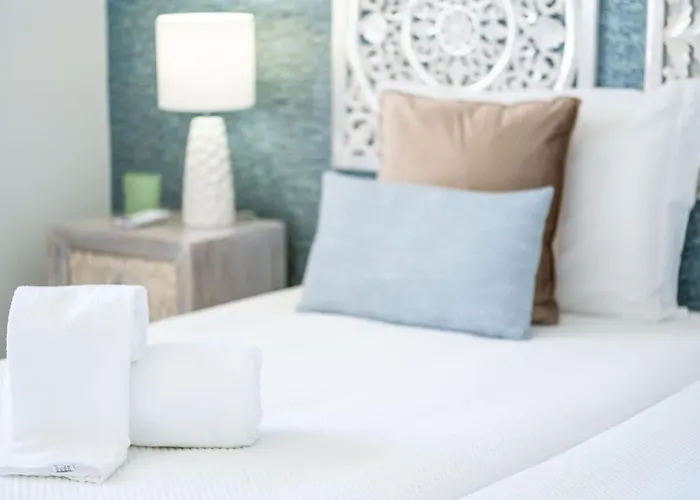 Riu - Close To Bars Shops And Restaurants Apartment