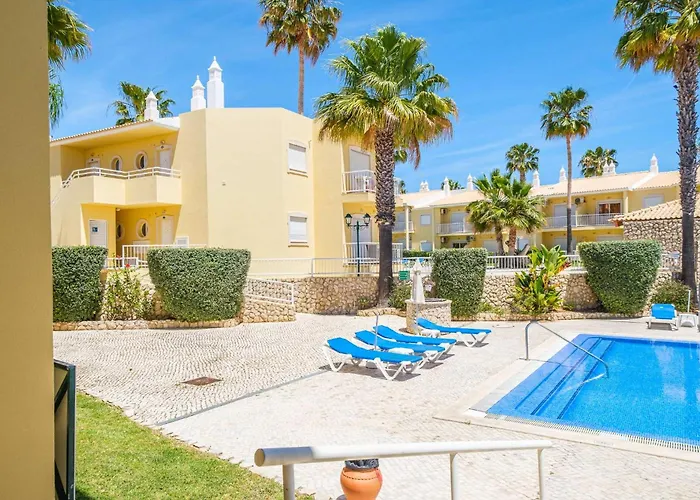 Apartment Riu - Close To Bars Shops And Restaurants Albufeira