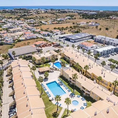 Riu - Close To Bars Shops And Restaurants 公寓